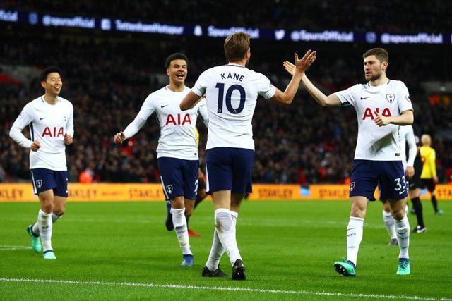 劳森15+12齐麟15分新疆力克首钢 张才仁24分