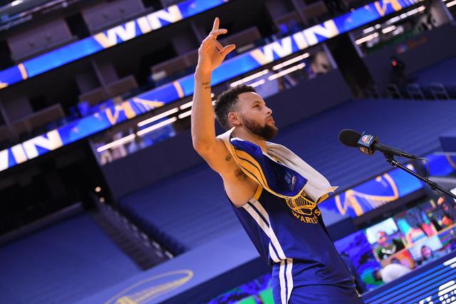 王睿泽18分青岛不敌上海 吴前16分浙江胜吉林